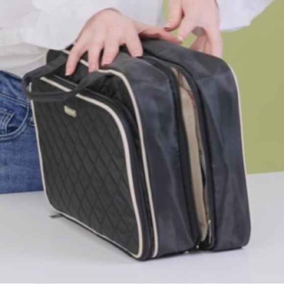 Large Travel Essentials Organizer, Makeup Case with Hanging Hook for Acc… - Picture 6 of 15